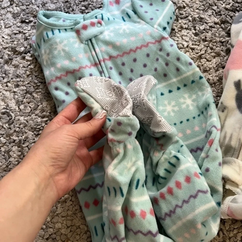 Bundle of new sleep and play footies